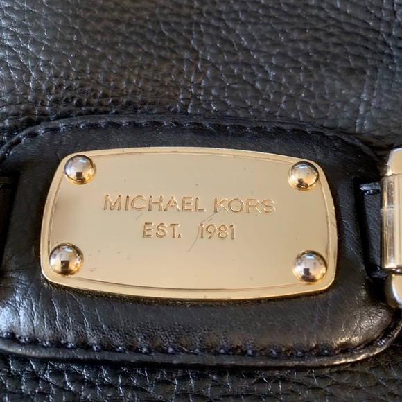 Michael Kors Weekender XXL Bag - Picture 6 of 6